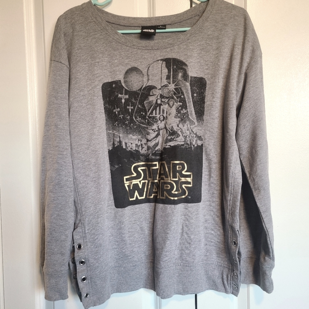 Women's Star Wars long sleeve shirt